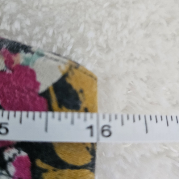 Abound Black Floral Cropped Top Size S Ruffles Feminine Coquette Girl Summer - Picture 10 of 13